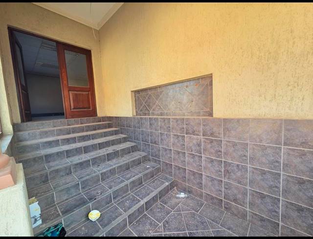 BUSINESS PROPERTY TO RENT IN PRETORIA WEST